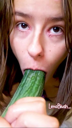 Teen fucks herself to Orgasm with a huge cucumber