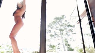 2 good gigantic titted cougar models Leia Christiana and Erika Knight solo