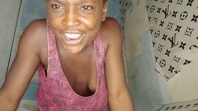 crazybitch the best african squirtter ...she couldn t control the squirt till she squirts everywhere