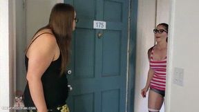 Freaky Foot Scam - Layla Moore & TerraMizu - HD 720 WMV