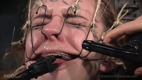 Chick in a barrel Jessica Kay moans and asks for help