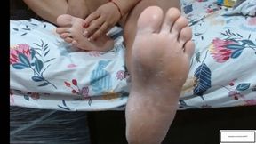 Brig_Sexi_Hot itches dry feet now out socks