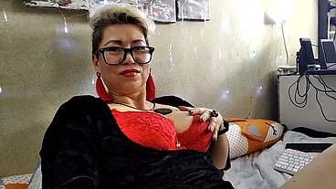 Top Russian mature whore # 1 MILF AimeeParadise. Part two: "A woman who almost always has a dick in her pussy..." )) Closeup only!