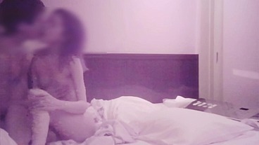Intense sex with a cute shaved girlfriend. The semen is squeezed out of her tight pussy.