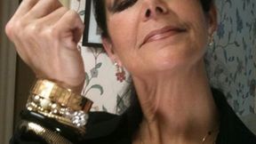 MIA IS SNEEZING IN THE DOMINICAN REPUBLIC! LAWD HAVE MERCY! THE SNEEZING IS REAL!! MP4 FOOTAGE