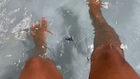 Teenie and Giantess in Pool 4k smaller