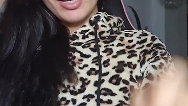Dressed as a leopard i masturbate in my chair gaming CLAUDIA BAVEL