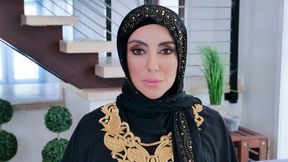 Muslim hottie with round bottom Kylie Kingston fucked by a big dick