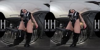 Mistress Kennya - Up Close And Personal Session - VRVids