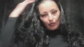Ana Sparkle first VAPING video