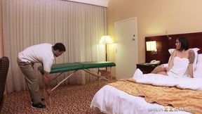 Dirty Masseur: Complimentary Pussy Massage. Claire Dames, Ramon