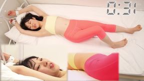 Satomi&#039;s Hairy Asian Pussy Bisex vibrator Marathon, Bondage-Style