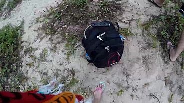 sexo na praia em publico
