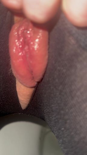 Pussy squirt thinking of cock