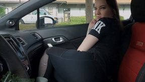 Jessa Rain Fills The Car With Farts Mobile