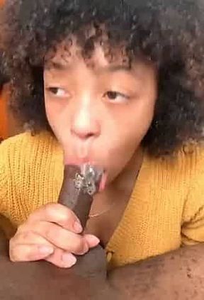 Amateur Teen tries to Deepthroat