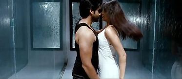 Slow-motion Booby Shake by Kajal Aggarwal in HD