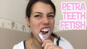 Petra teeth fetish - FULLHD
