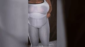 BBW with a deep cameltoe wedgie