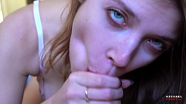 18 Year Old Babe Gives Incredible Blowjob and Fucking Close Up - 4k