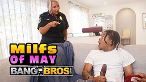 Lil D Fucks Mom's Hot Lieutenant with Monster Cock&#x1F346;