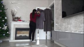 ZIPPERING WITH SUITCASE