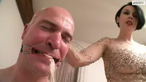 German cruel femdome - Piss in face