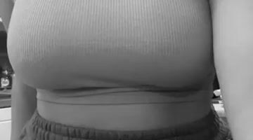 RevealMe.com - velvet-vixen