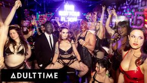 Hot group bang with Siri Dahl, Seth Gamble, Codey Steele, and more dirty dudes