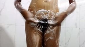Japanese widow enjoys Asian lover's embrace