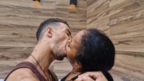 KISSING MY DWARF LOVER WITH HOT AND INTENSE KISSES - BY ANANZINHA AND PAUL MAIA - CLIP 4