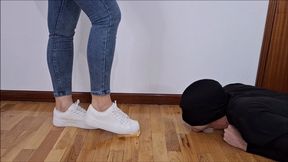 Eat your bread on my sneakers
