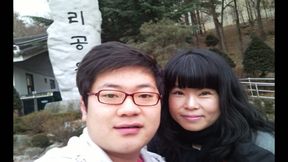 Amateur Korean couple fucks in classic missionary position on camera