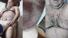 essa novinha branquinha adora o jeito que o coroa pega ela ela quer todos os dias