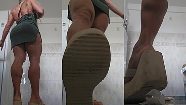 Feet crushing