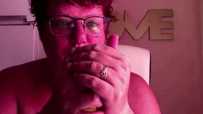 Quivering ex-spouse's gigantic booty gets ravaged by lusty fingers & wicked desires