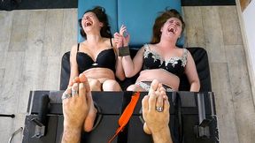 COMMON FOOT TICKLE HYSTERIA FOR CLEO & INAYA