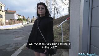 Outdoor Agent Spends his cash on a working women who offer stunning head and fucks rough
