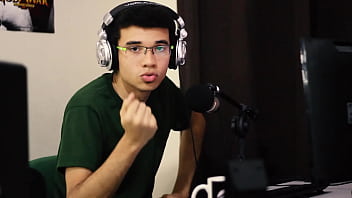 THE THIRSTY VAMPIRE (React)