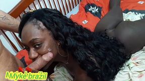 fernanda chocolate uma negra rabada e tesuda ela comeca fazer sexo na cozinha e depois vai para o quarto e rola um sexo bem gostoso com sexo anal