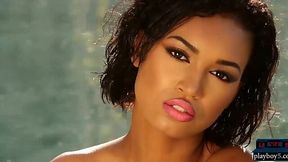 Ebony petite Noelle Monique strips out of her bikini solo