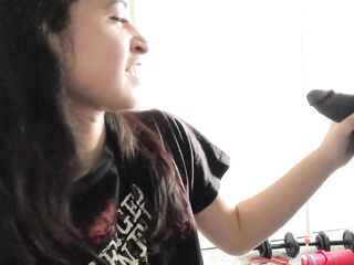 Lesbo Attempts 1st Oral-job on BBC Roommate