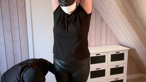 YY252 - Standing Mummification