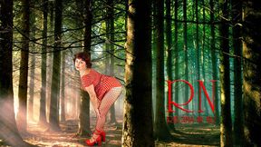 Forest Fatale flaunts her goods: tits, pussy&#x1F32E;&#xFE0F; & mesh tights