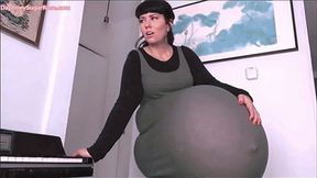 * 854x480p * Extreme Insatiable Hunger & Weight Gain From 5 Vore Meals *PART 1* - Mp4