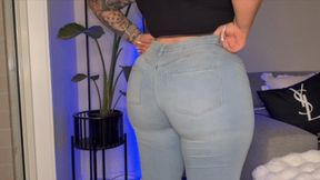 Brittany Bubbly Jeans Farts!