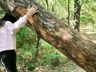 Oral-Sex in the Woods from Stepsister whilst Walking