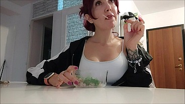 mmmmibn love for burping and seafood