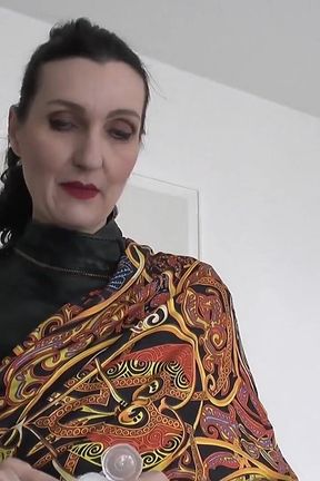 Hand Fetish, Short Fingernails, Natural Fingernails, JOI Lady Victoria Valente