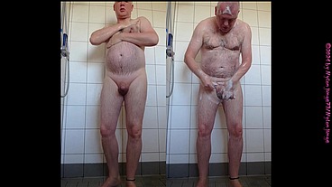 Morgens Allein in der Dusche